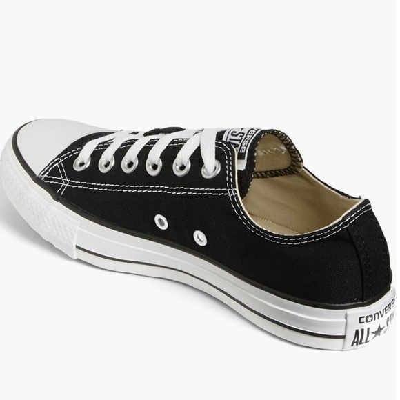 Black converse - Picture 1 of 6